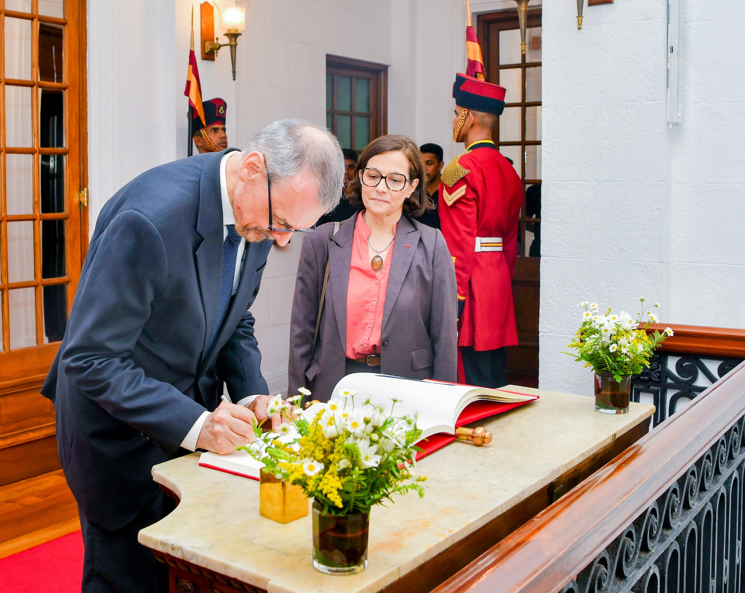 The Ambassador of the France presents Credentials to Sri Lanka