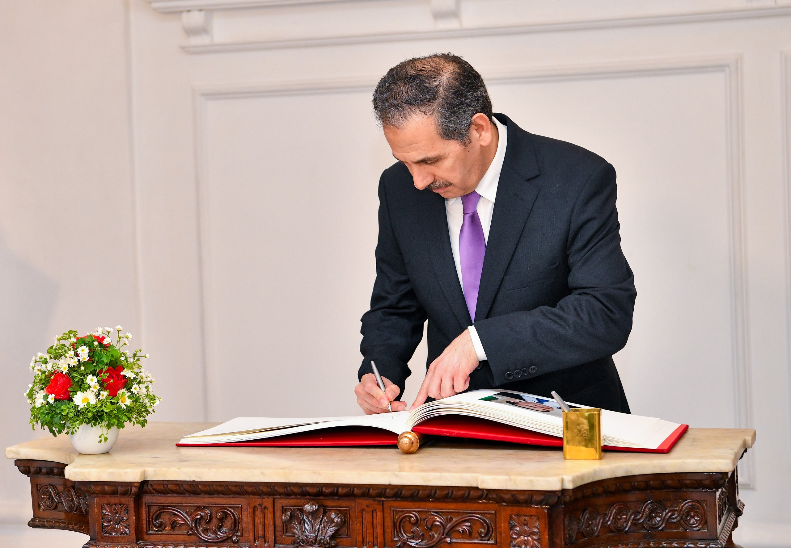 The Ambassador of the Hashemite Kingdom of Jordan presents Credentials to Sri Lanka