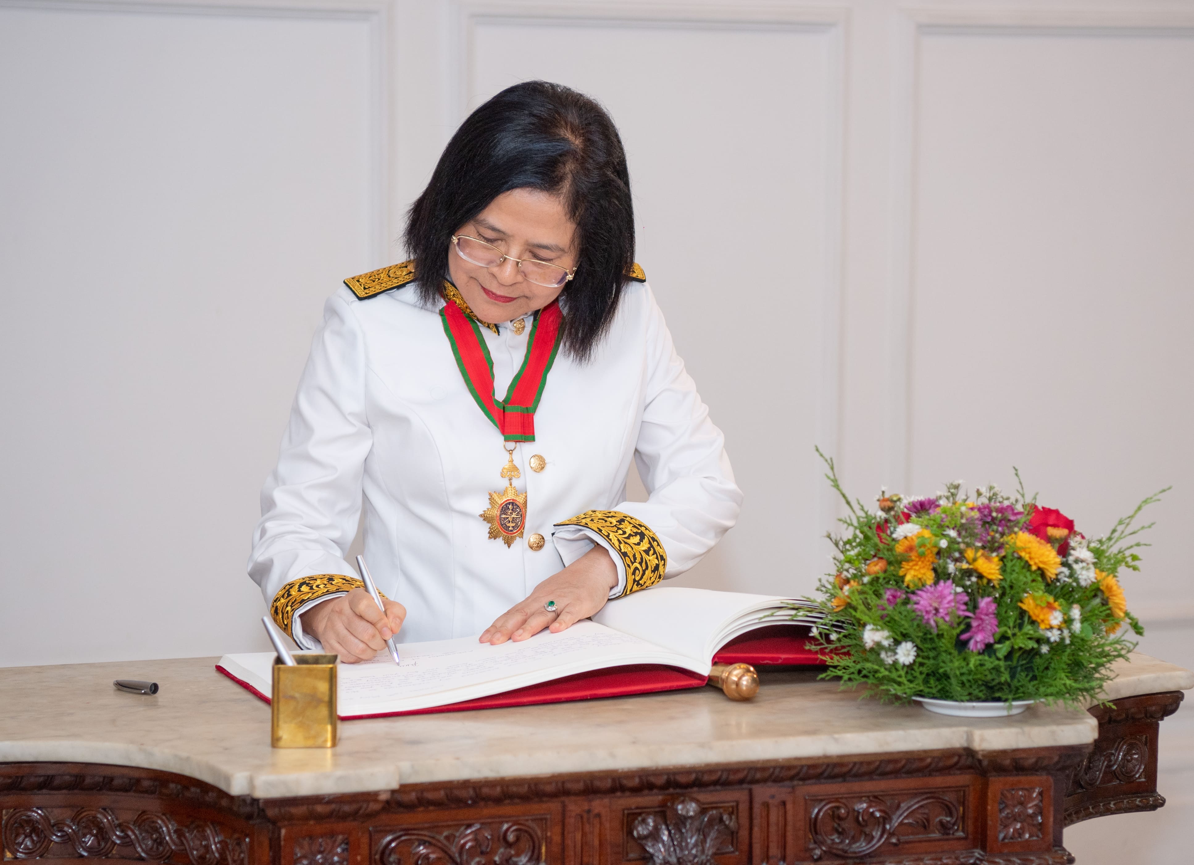 The Ambassador of the Kingdom of Cambodia presents Credentials to Sri Lanka