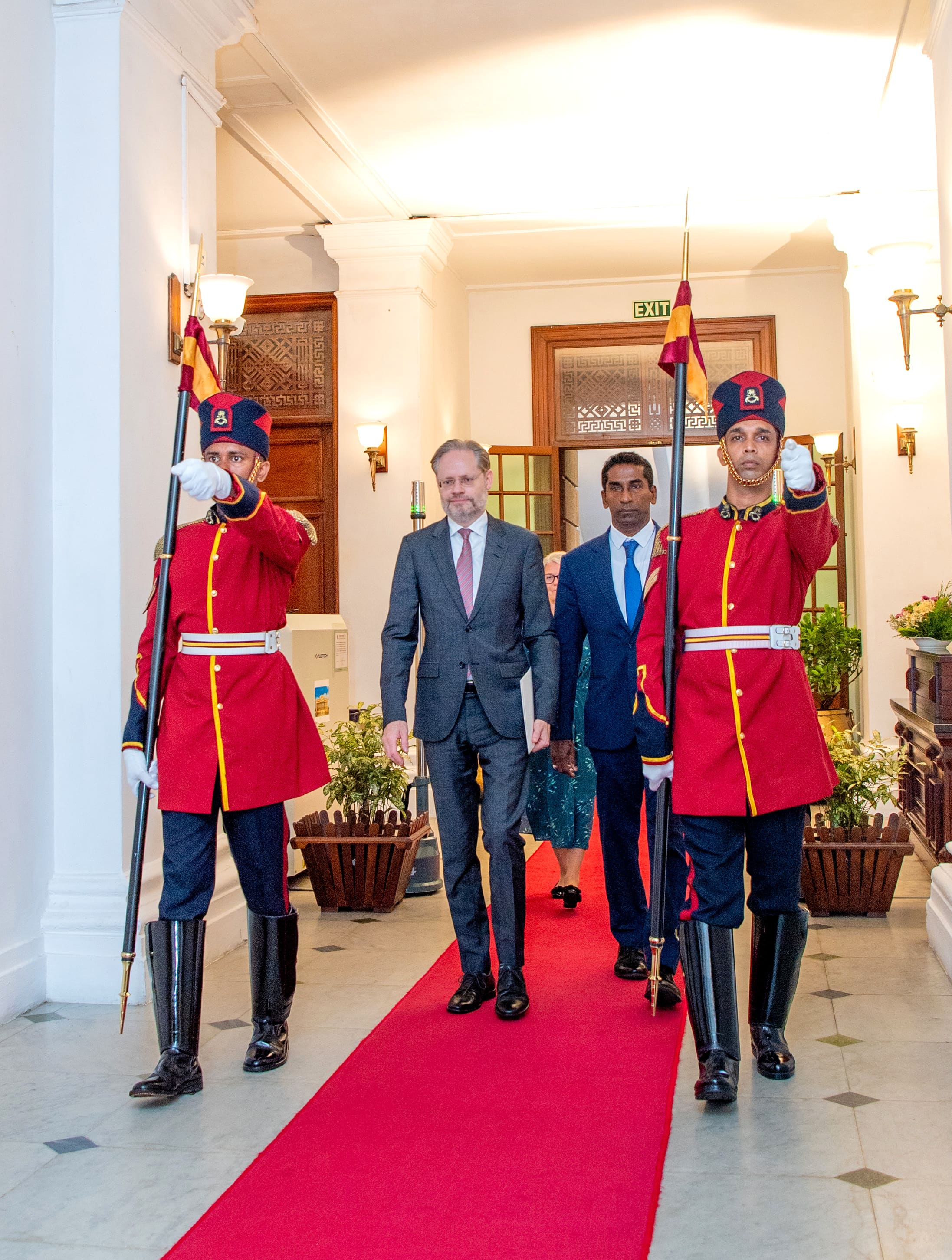 The Ambassador of the France presents Credentials to Sri Lanka