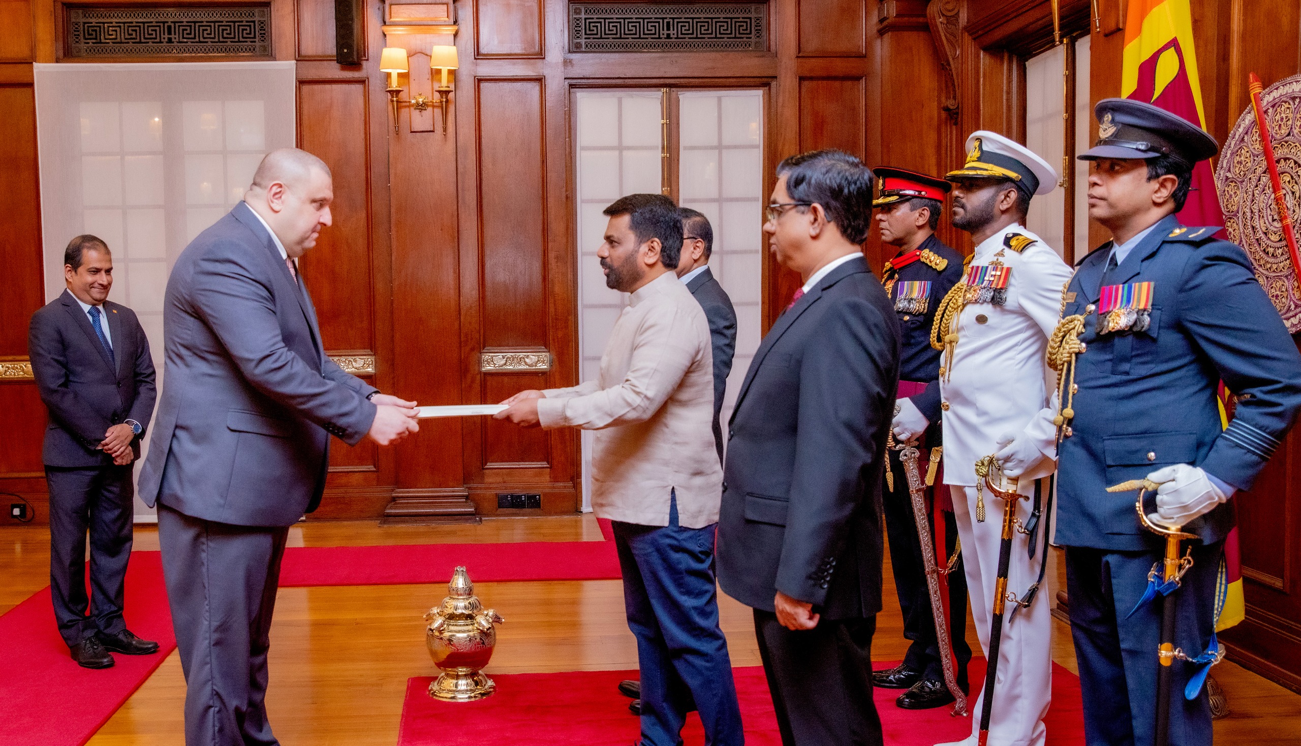 The Ambassador of the France presents Credentials to Sri Lanka