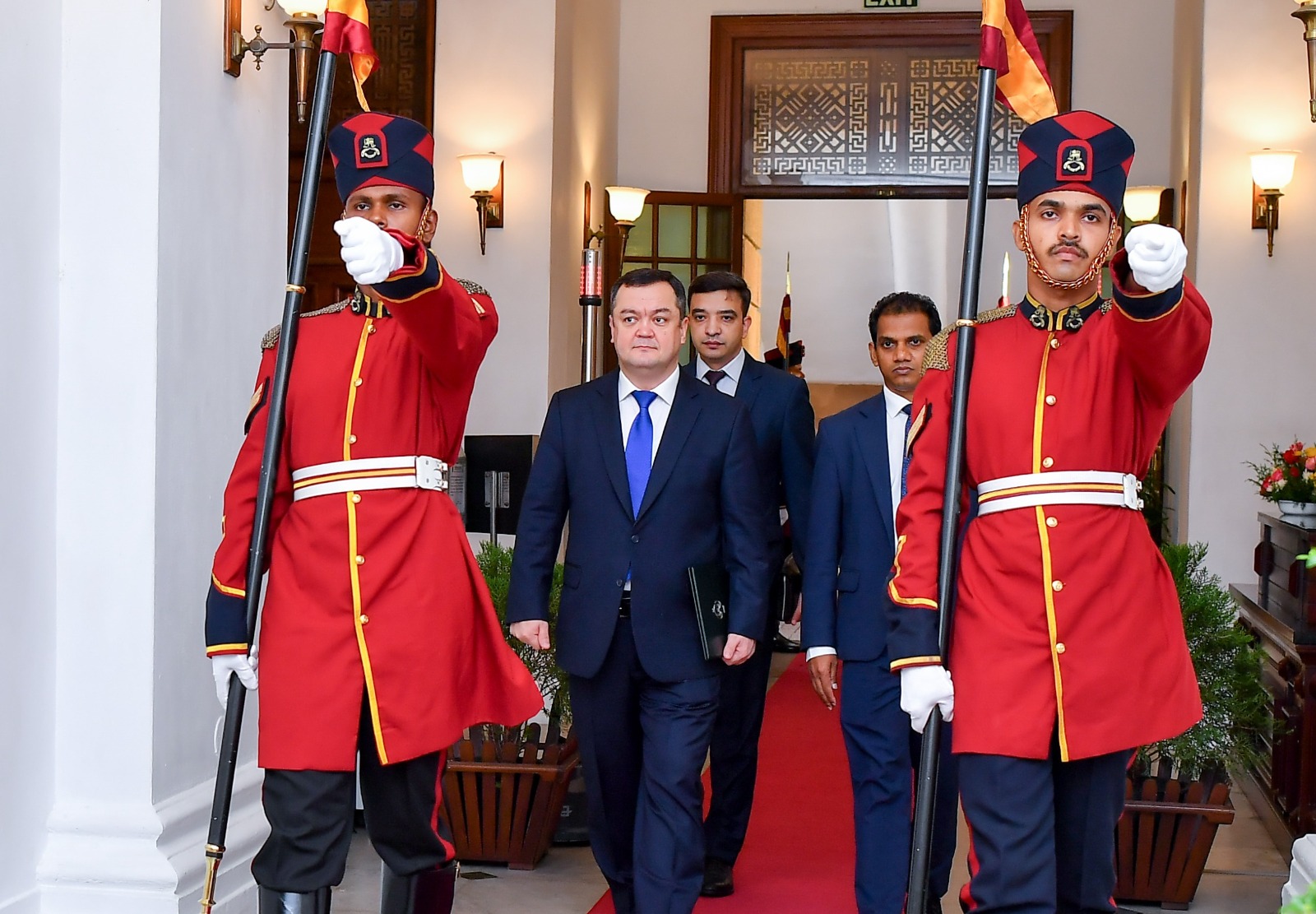The Ambassador of the Republic of Uzbekistan presents Credentials to Sri Lanka