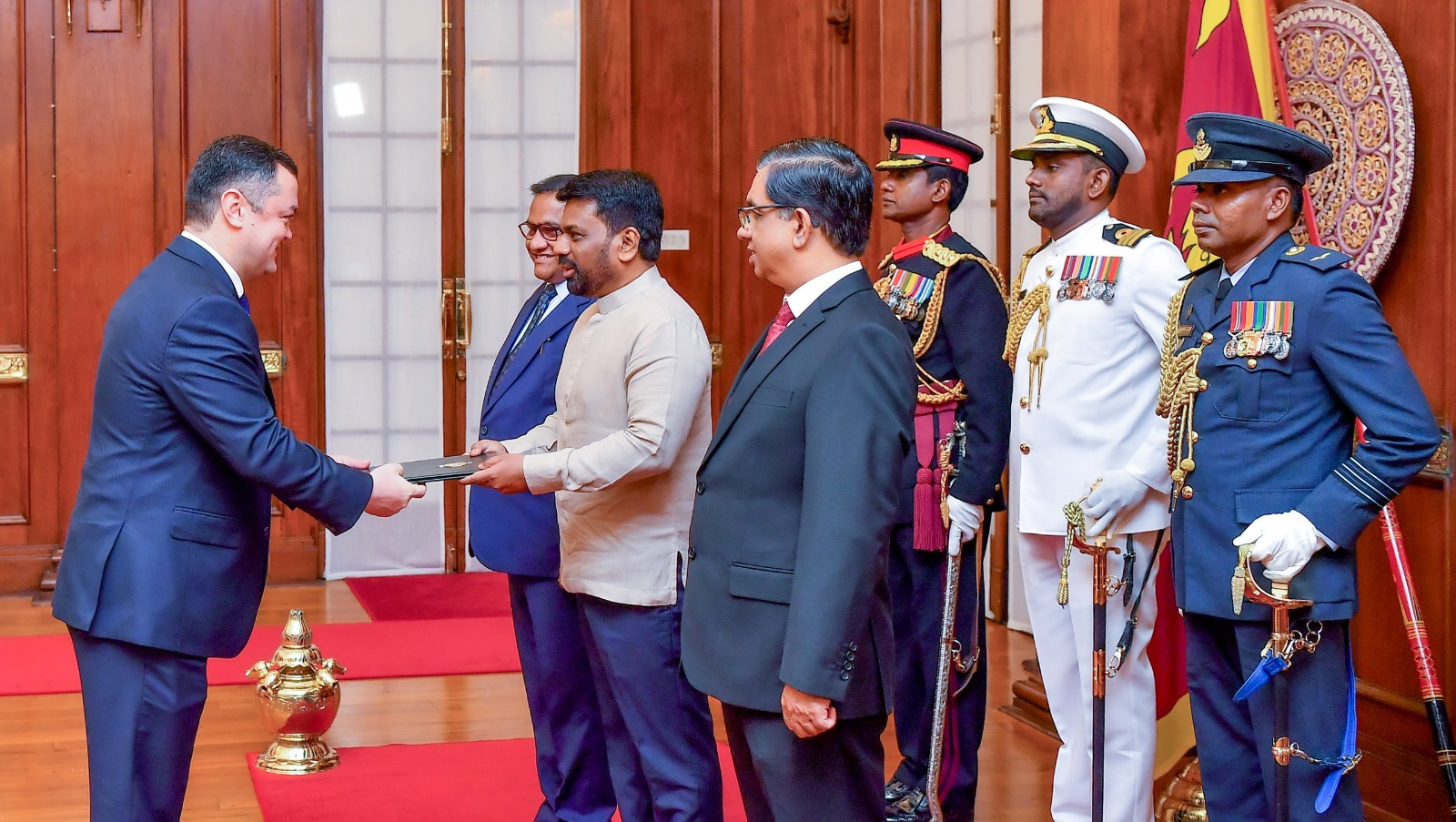 The Ambassador of the Republic of Uzbekistan presents Credentials to Sri Lanka